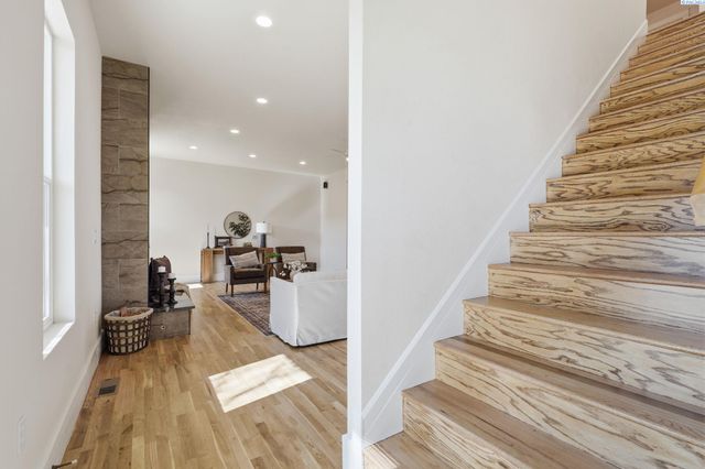 4211 Tamarack Rd, West Richland, WA 99353