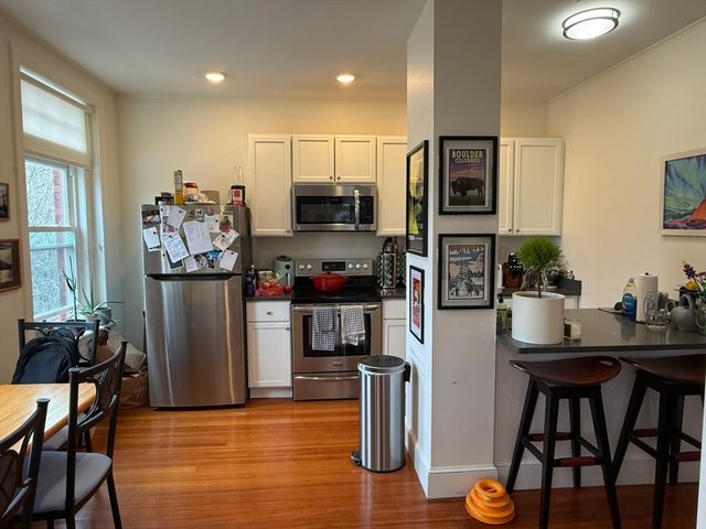 1871 Beacon St 5, Brookline, MA 02445