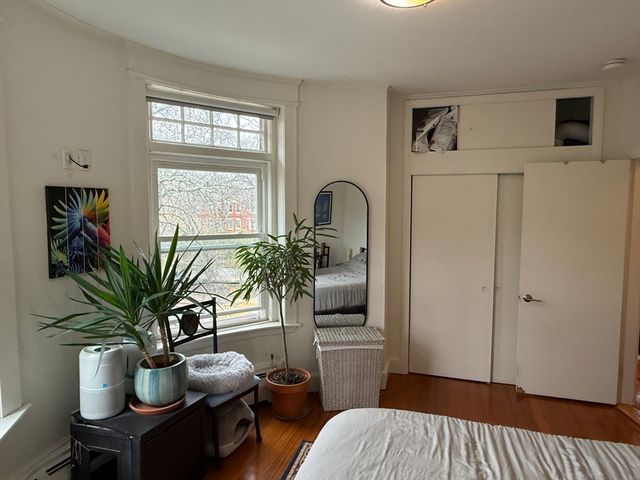 1871 Beacon St 5, Brookline, MA 02445