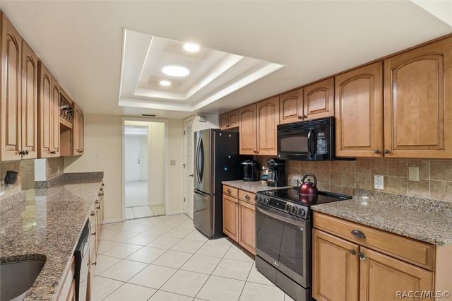 5 Sycamore Court N, Homosassa, FL 34446