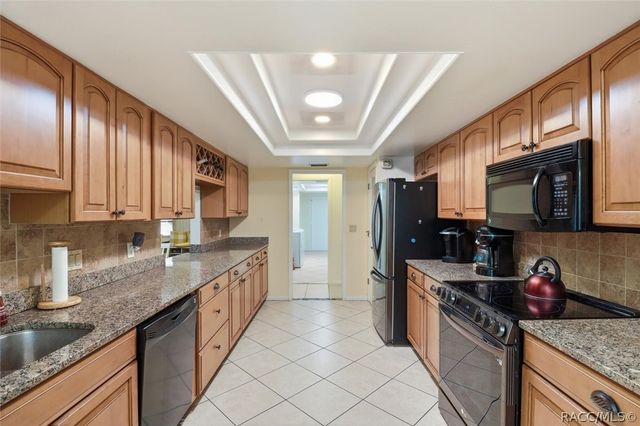 5 Sycamore Court N, Homosassa, FL 34446
