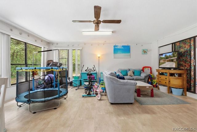 5 Sycamore Court N, Homosassa, FL 34446