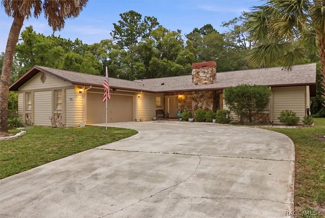 5 Sycamore Court N, Homosassa, FL 34446