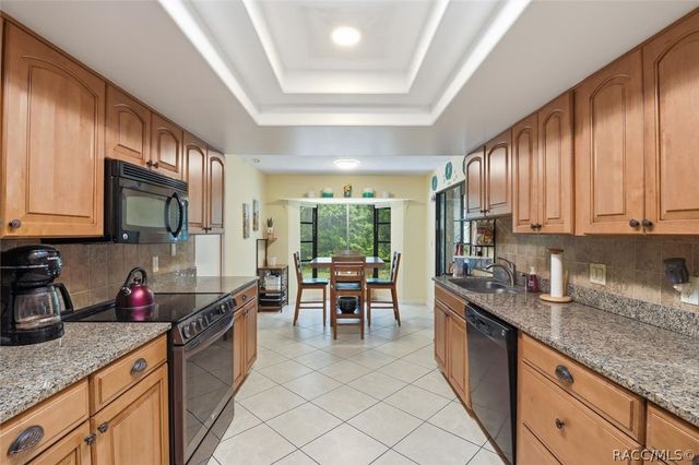 5 Sycamore Court N, Homosassa, FL 34446