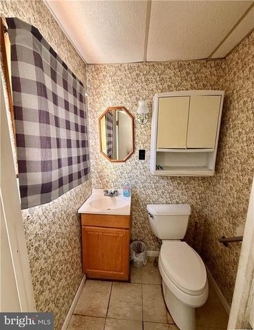 233 S LIBERTY ST, Orwigsburg, PA 17961