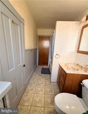 233 S LIBERTY ST, Orwigsburg, PA 17961