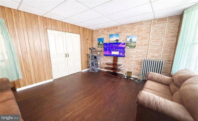 233 S LIBERTY ST, Orwigsburg, PA 17961
