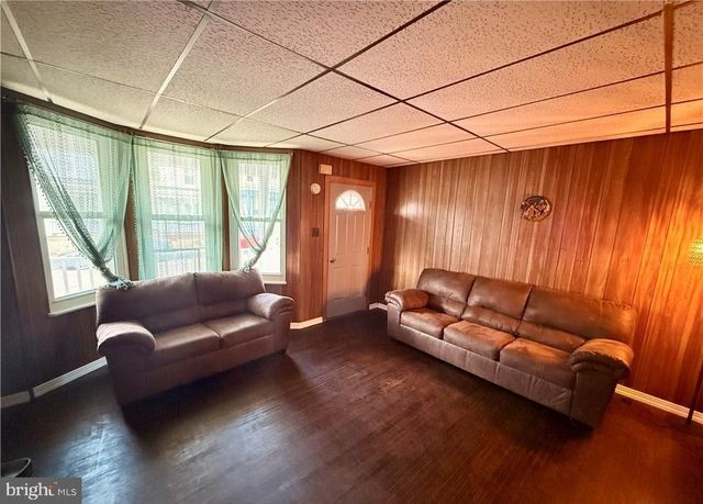 233 S LIBERTY ST, Orwigsburg, PA 17961