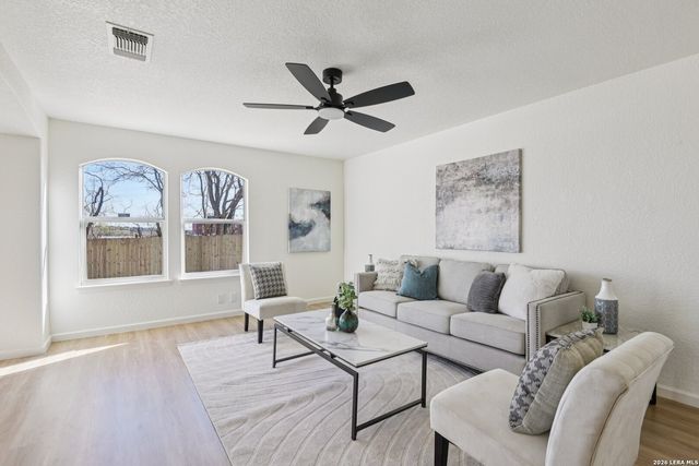 6210 Outlook Rdg, San Antonio, TX 78233