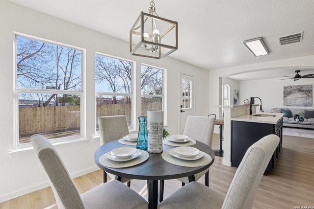 6210 Outlook Rdg, San Antonio, TX 78233