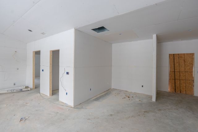 1917 S Stone Creek Boulevard, Urbana, IL 61802