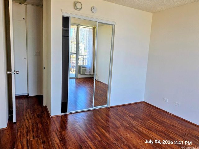 2121 Algaroba Street 607, Honolulu, HI 96826