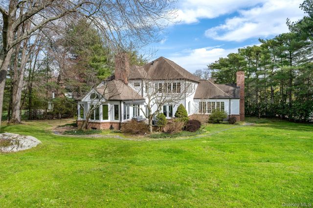 12 Hampton Road, Purchase, NY 10577