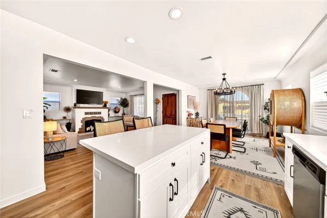 5939 Cimarron, Los Angeles, CA 90047