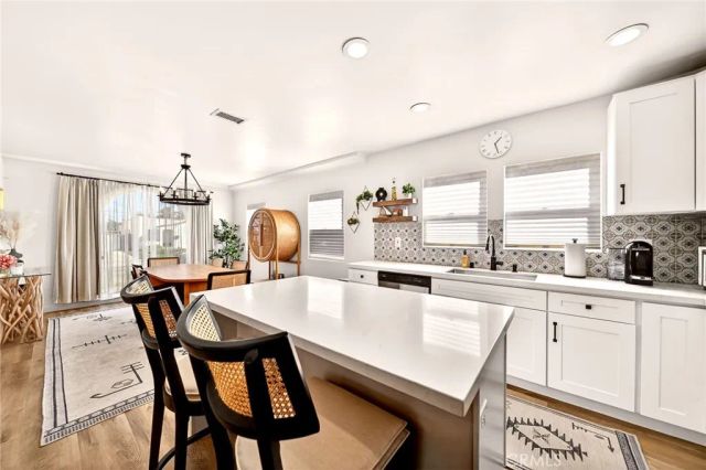 5939 Cimarron, Los Angeles, CA 90047