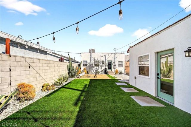 5939 Cimarron, Los Angeles, CA 90047