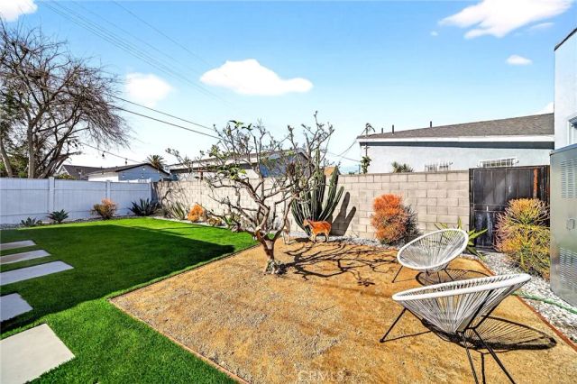 5939 Cimarron, Los Angeles, CA 90047