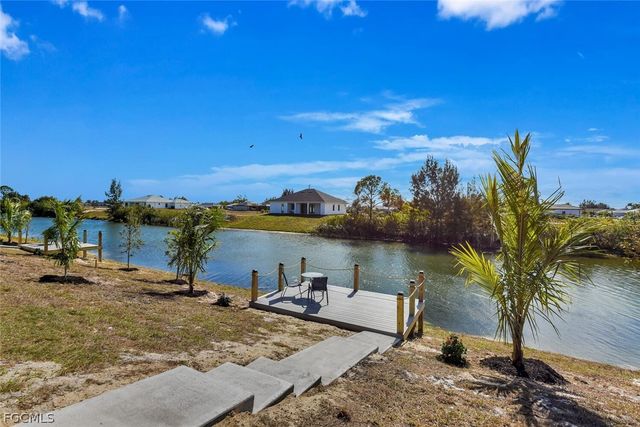 106 NW 20th ST, Cape Coral, FL 33993