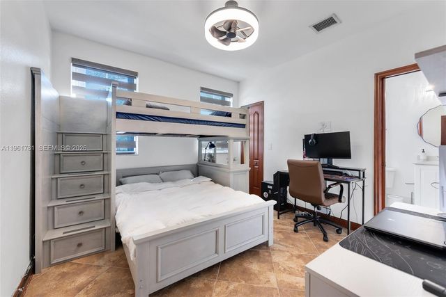 18091 NW 87th Ct, Hialeah, FL 33018