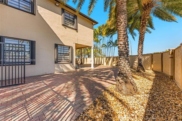 18091 NW 87th Ct, Hialeah, FL 33018