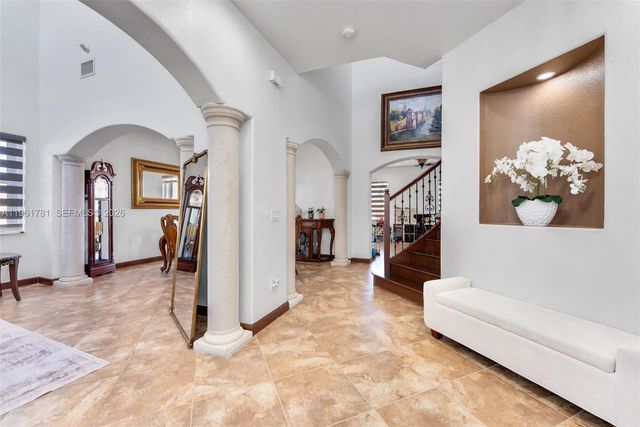 18091 NW 87th Ct, Hialeah, FL 33018