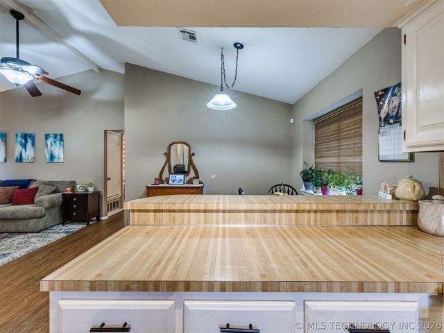 13406 S 89th East Avenue, Bixby, OK 74008
