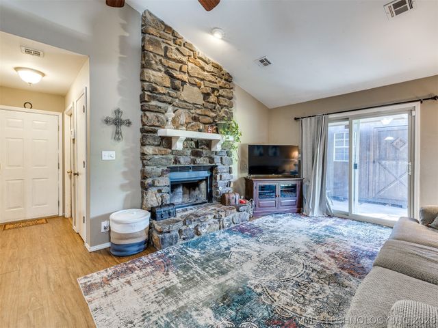 13406 S 89th East Avenue, Bixby, OK 74008