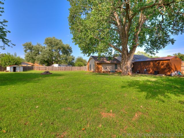 13406 S 89th East Avenue, Bixby, OK 74008