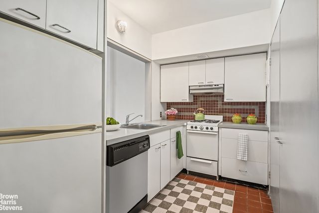 140 W 80th St Apt 5, New York City, NY 10024
