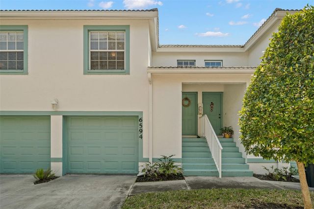 6594 FAIRWAY GARDENS DRIVE 6594, Bradenton, FL 34203