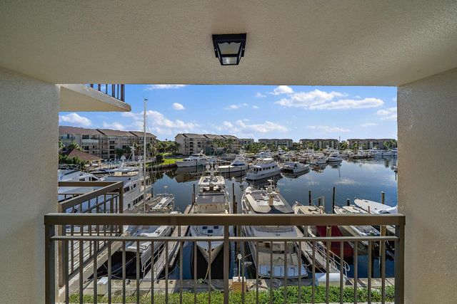 2601 Marina Isle Way 402, Jupiter, FL 33477