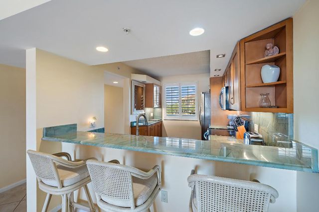 2601 Marina Isle Way 402, Jupiter, FL 33477