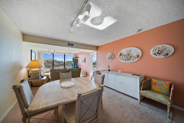 2601 Marina Isle Way 402, Jupiter, FL 33477