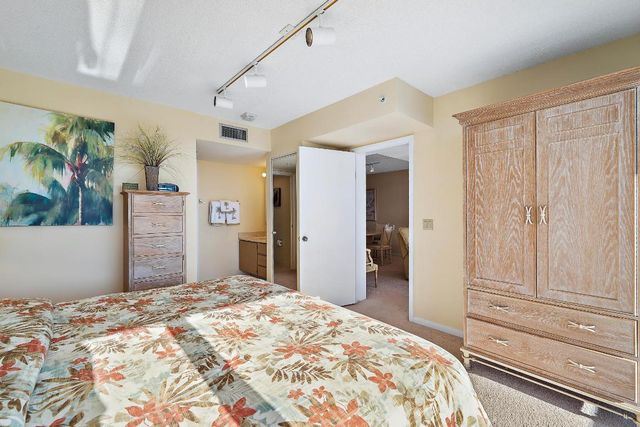 2601 Marina Isle Way 402, Jupiter, FL 33477