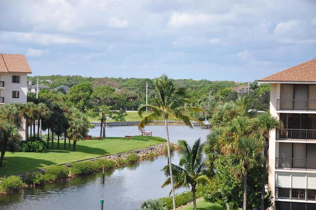 2601 Marina Isle Way 402, Jupiter, FL 33477