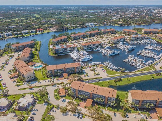 2601 Marina Isle Way 402, Jupiter, FL 33477
