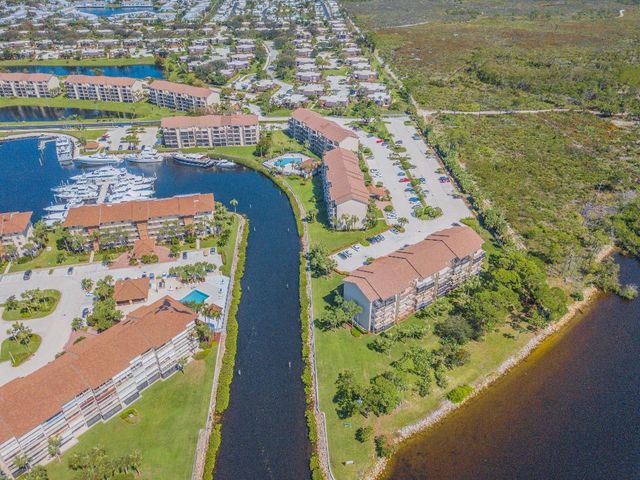 2601 Marina Isle Way 402, Jupiter, FL 33477