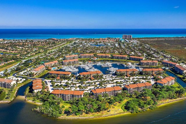 2601 Marina Isle Way 402, Jupiter, FL 33477