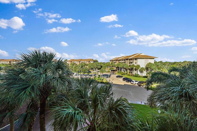 2601 Marina Isle Way 402, Jupiter, FL 33477