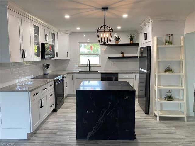 397 Valley DR, Bonita Springs, FL 34134