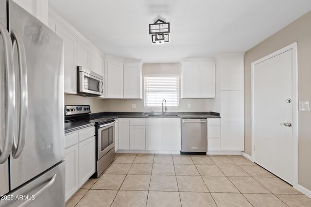 10535 E BOULDER Drive, Apache Junction, AZ 85120