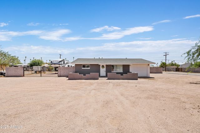 10535 E BOULDER Drive, Apache Junction, AZ 85120