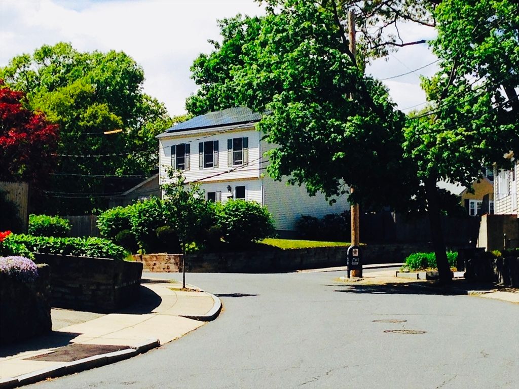 43 Fairlane Rd, Boston, MA 02132