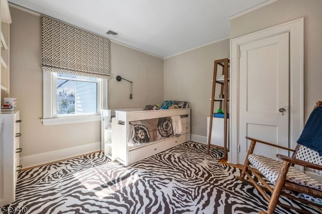 20 Georgian Rd, Morristown Town, NJ 07960