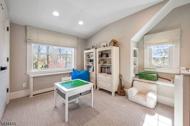 20 Georgian Rd, Morristown Town, NJ 07960