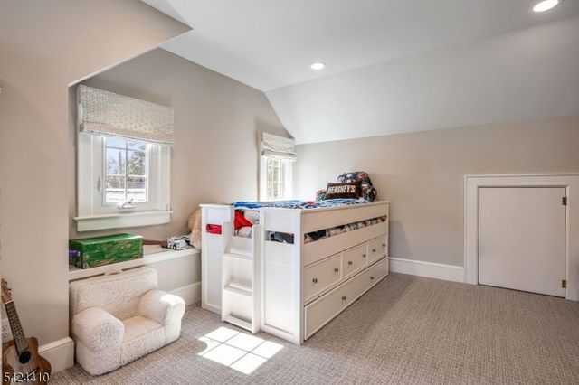 20 Georgian Rd, Morristown Town, NJ 07960