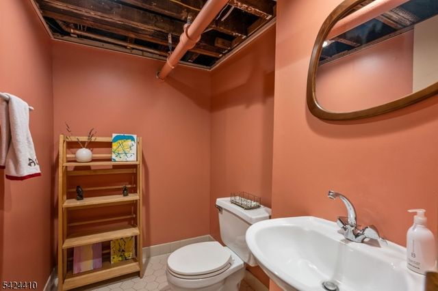 20 Georgian Rd, Morristown Town, NJ 07960