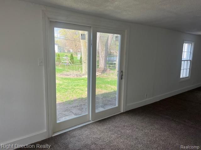 9245 Lee Road, Green Oak Township, MI 48116