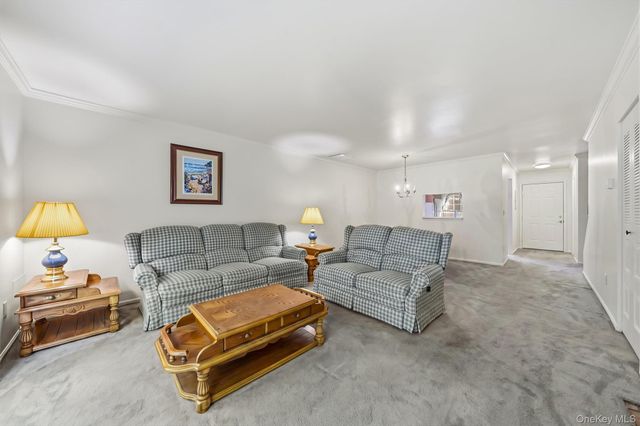 65 Yorkshire Terrace, Washingtonville, NY 10992