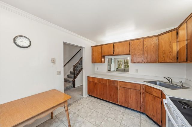 65 Yorkshire Terrace, Washingtonville, NY 10992